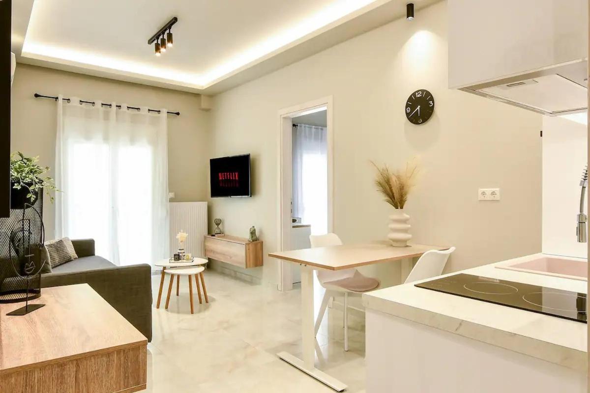 Danae Luxurious Suite #Tifhelexpo เทสซาโลนิกิ ภายนอก รูปภาพ
